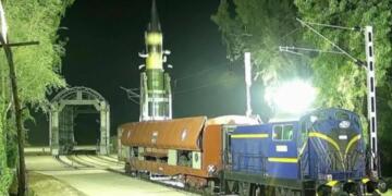 चिकन नेक भारत की एक पतली ज़मीन की पट्टी है