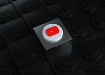 भारतीय यूट्यूबर्स की कमाई: करोड़पति बनने वाले टॉप 10 कंटेंट क्रिएटर्स