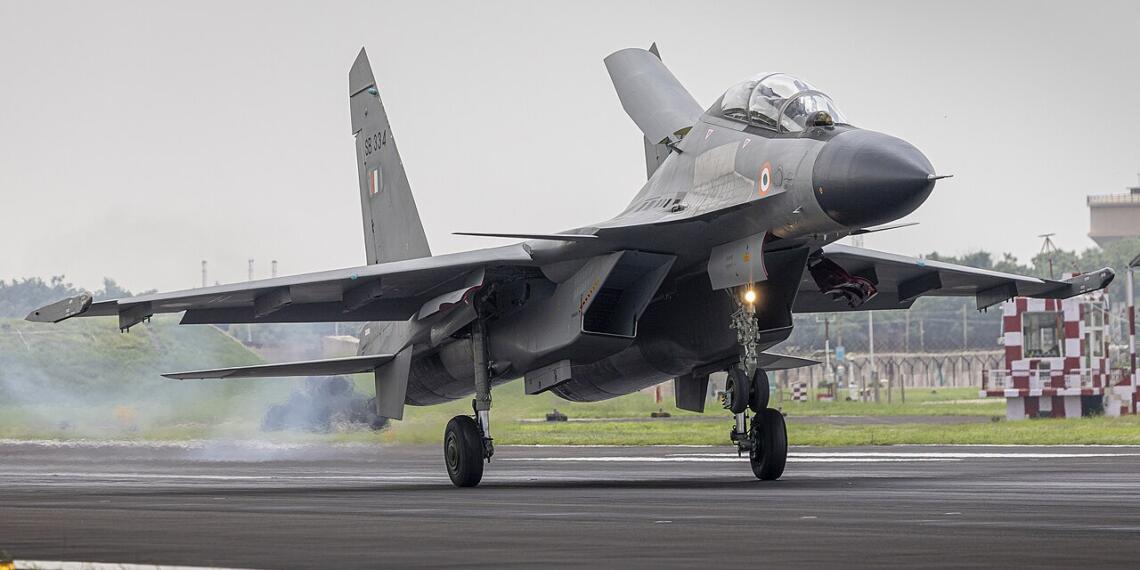 चार प्रमुख भारतीय वायुसेना हवाई अड्डों पर रनवे की मरम्मत के कारण उड़ानों पर असर, जोधपुर एयरपोर्ट एक महीने के लिए होगा बंद