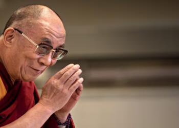 वह भेष बदलकर अंधेरे में निकले, और फिर कभी वापस नहीं आए: दलाई लामा का तिब्बत से पलायन