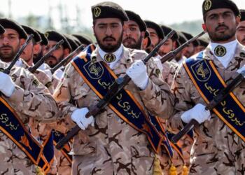 ईरान ने लागू की ‘डिसेंट्रलाइज्ड मोज़ाइक डिफेंस’