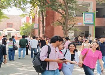 दिल्ली यूनिवर्सिटी में बम की धमकी: रामजस और मिरांडा हाउस खाली, जांच जारी