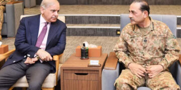 गज़ब है पाकिस्तान भी ग़ुलामी करने का भी कर रहा सौदा, ‘शांति का श्रेय हमारा’, नोबेल पुरस्कार की मांग ने छेड़ी नई बहस