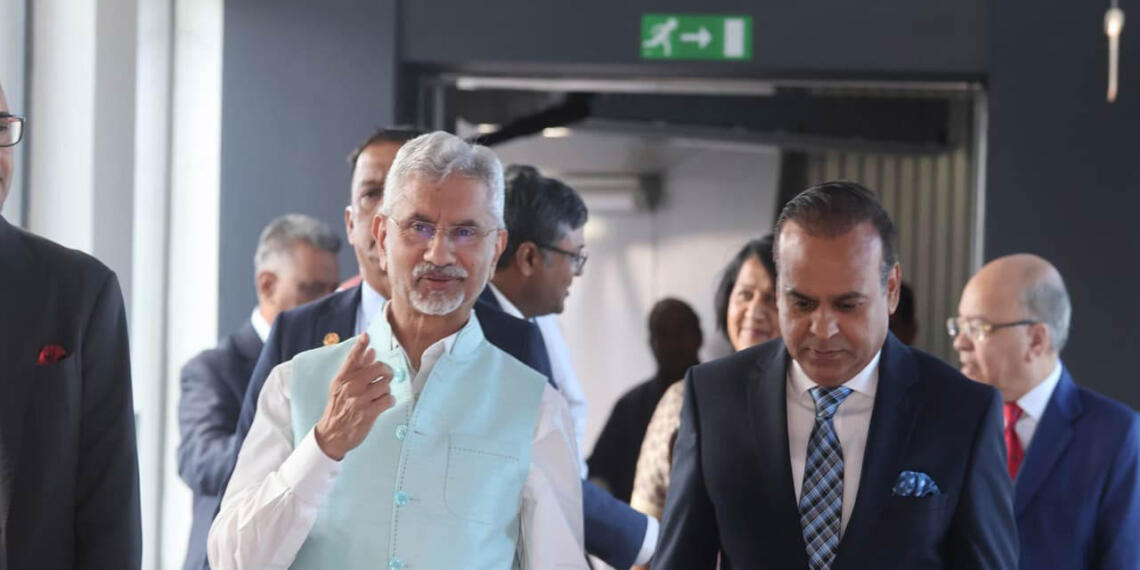 हिंद महासागर से खाड़ी तक भारत की कूटनीतिक सक्रियता: मॉरीशस और यूएई दौरे पर एस. जयशंकर