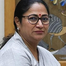 दिल्ली में प्रदूषण पर सख्त एक्शन: सीएम रेखा गुप्ता का 2026 क्लीन एयर प्लान लागू