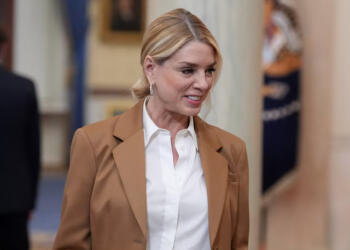 ट्रंप का बड़ा फैसला: अटॉर्नी जनरल पाम बोंडी को हटाया, अब ‘हिट लिस्ट’ में कौन?