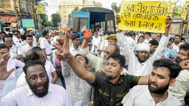 पश्चिम बंगाल वोटर लिस्ट विवाद: BBC की रिपोर्ट पर घमासान, मुस्लिम बहिष्कार या अधूरा नैरेटिव?