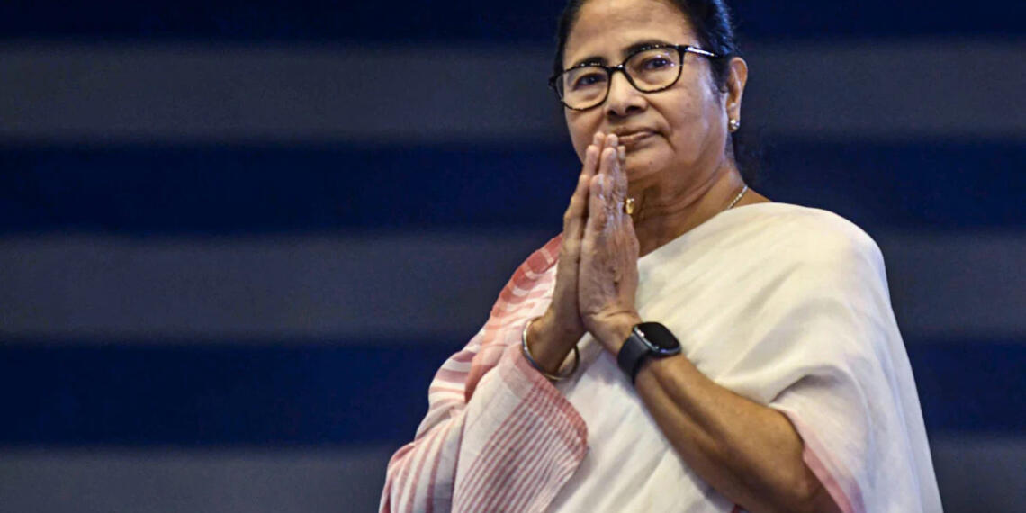 ममता बनर्जी और ‘इस्लामिक भावनाएं’: चुनावी रणनीति या बंगाल में राजनीतिक ध्रुवीकरण?