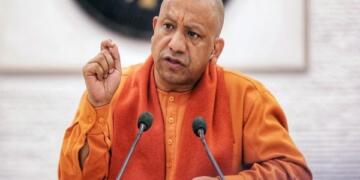 यूपी में सियासी हलचल तेज: योगी मंत्रिमंडल विस्तार का काउंटडाउन शुरू, इन दिग्गजों की खुलेगी किस्मत!