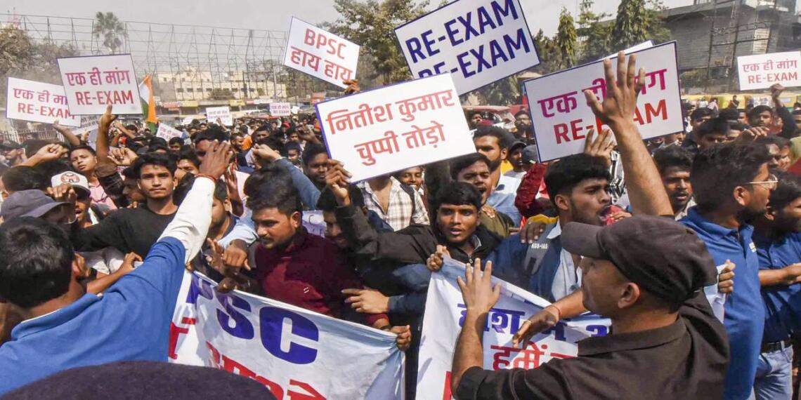 BPSC परीक्षा रद्द/री-एग्जाम की मांग को लेकर छात्रों के प्रदर्शन की तस्वीरें