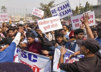 BPSC परीक्षा रद्द/री-एग्जाम की मांग को लेकर छात्रों के प्रदर्शन की तस्वीरें