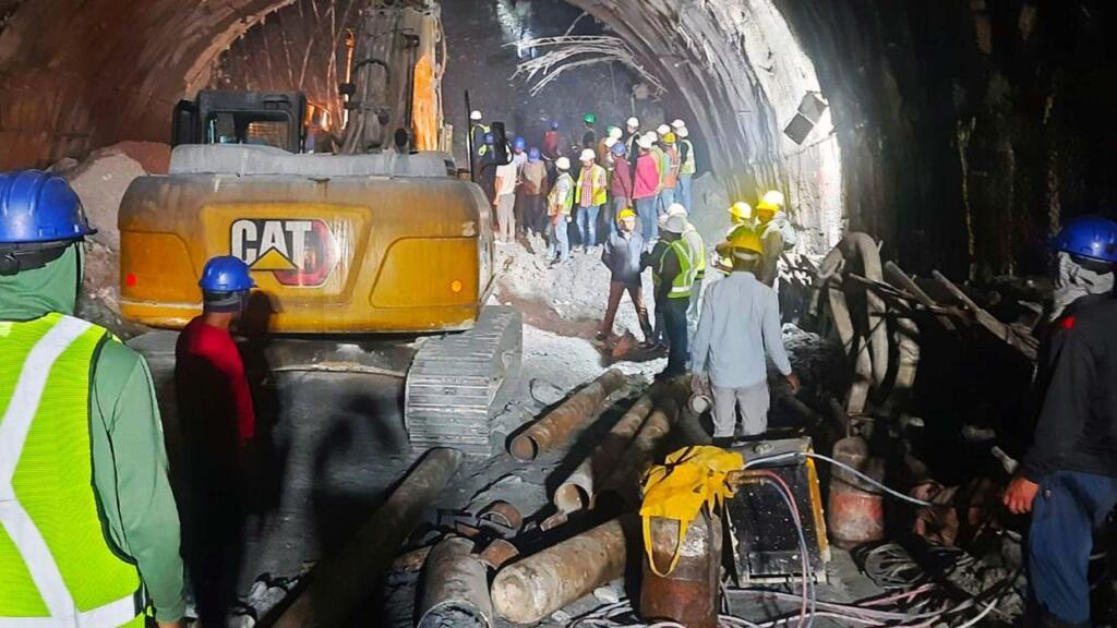 चमोली के THDC टनल हादसे और रेस्क्यू ऑपरेशन से जुड़ी तस्वीर