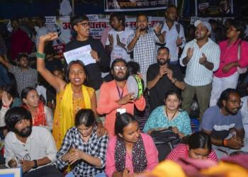 PSC-JSSC समेत विभिन्न मांगों को लेकर छात्र आंदोलन 20वें दिन