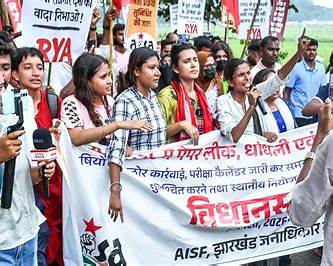 JPSC-JSSC परीक्षा विवाद पर झारखंड में बवाल