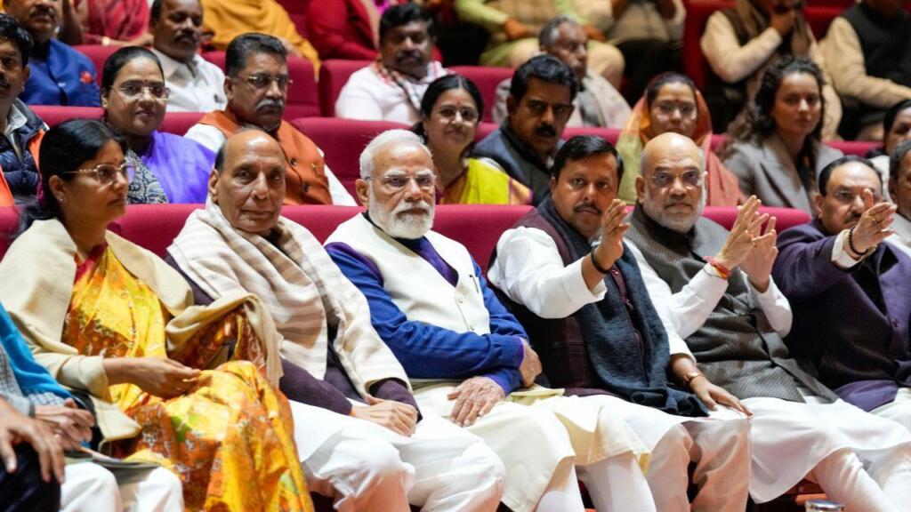 संसद में एनडीए की 'मंगल मिलन' बैठक