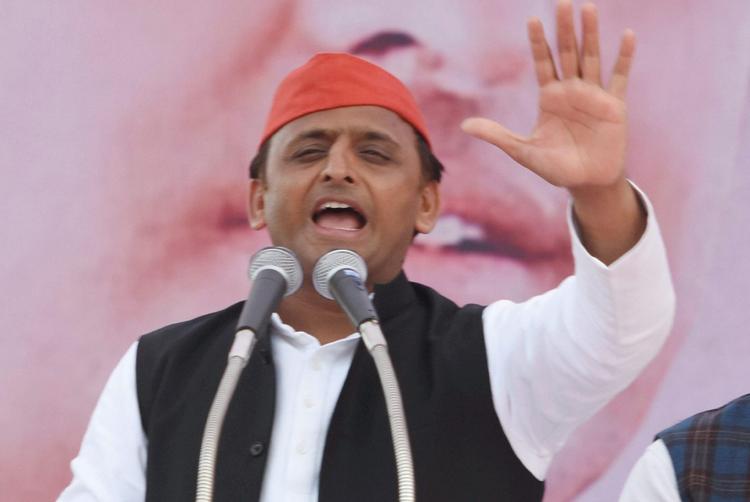 कांग्रेस के 150 से ज्यादा सीटों पर चुनाव लड़ने के दावे पर सपा का तंज