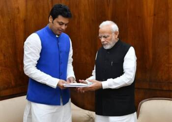 PM Modi के जन्मदिन पर हुए रक्तदान शिविर