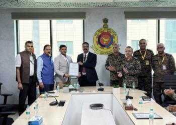 छोटे उद्योग, बड़ा भरोसा: iDEX ने रक्षा स्टार्टअप्स का रास्ता कैसे बदला, स्वदेशी एम्प्रेसा की FF Bot बनी मिसाल