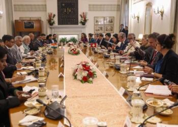 India-Switzerland Deal: अमेरिका से ट्रेड डील में गतिरोध के बीच 100 अरब डॉलर का निवेश, 10 लाख नौकरियों का प्लान
