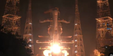 First Headline: GPS पर निर्भरता घटाएगा NavIC? NVS-03 लॉन्च से भारत के अपने नेविगेशन सिस्टम को मिली नई ताकत