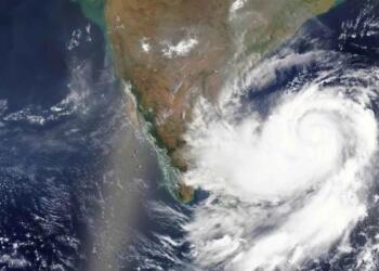Cyclone Arnab की सैटेलाइट तस्वीर