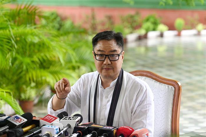 दिल्ली में त्रिपुरा के युवक से कथित नस्लीय दुर्व्यवहार